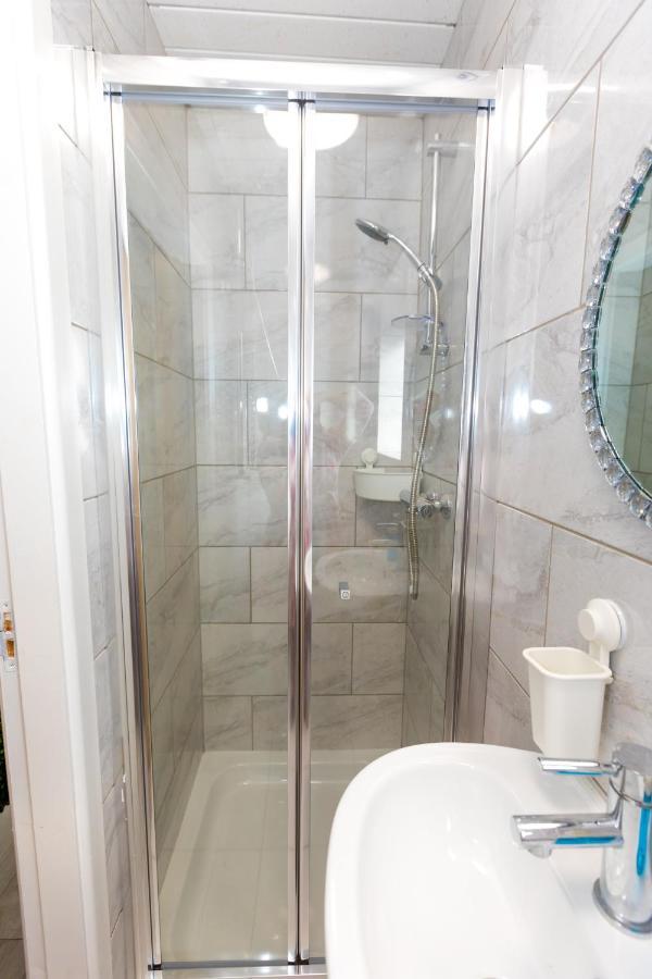Comfortable Stay In Shirley, Solihull - Room 3 Bagian luar foto